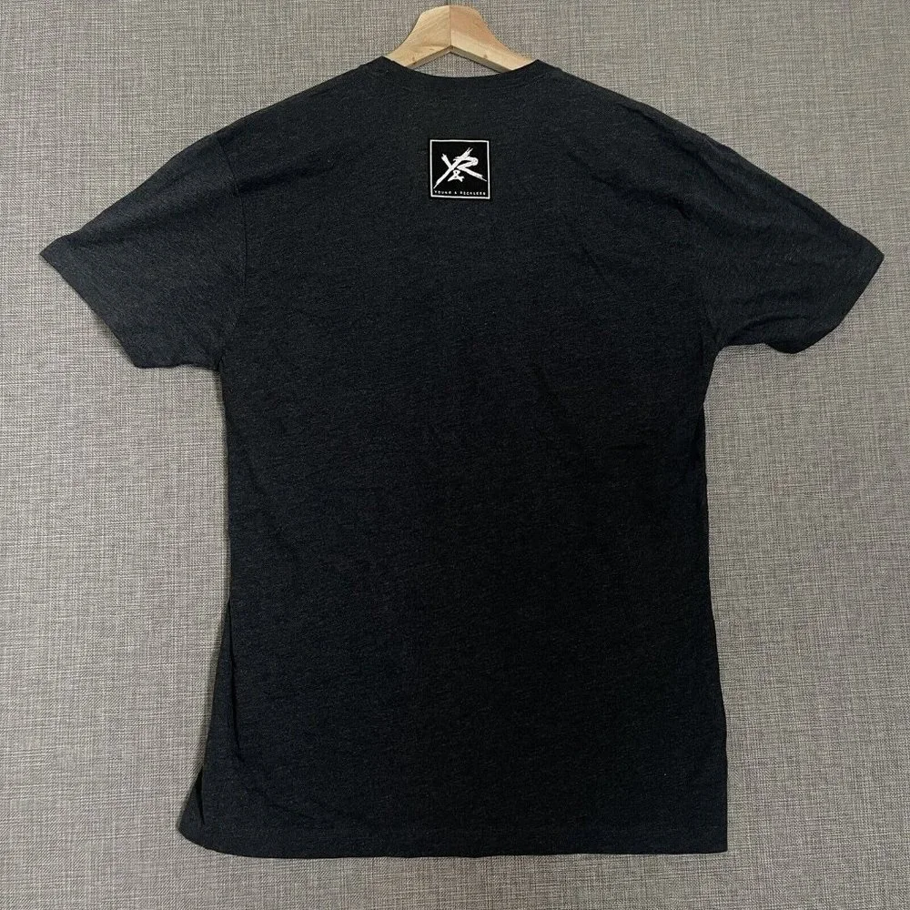 Young and Reckless Shirt Men Medium Deadstock Cult Champions Los Angeles Y2K New - Picture 4 of 10